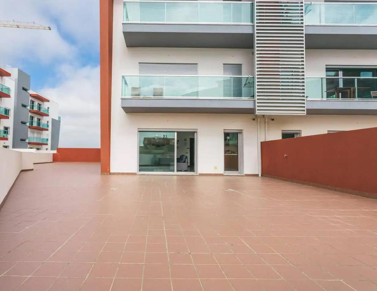 Lovely & New Beach Apartment Atouguia Da Baleia Exterior photo