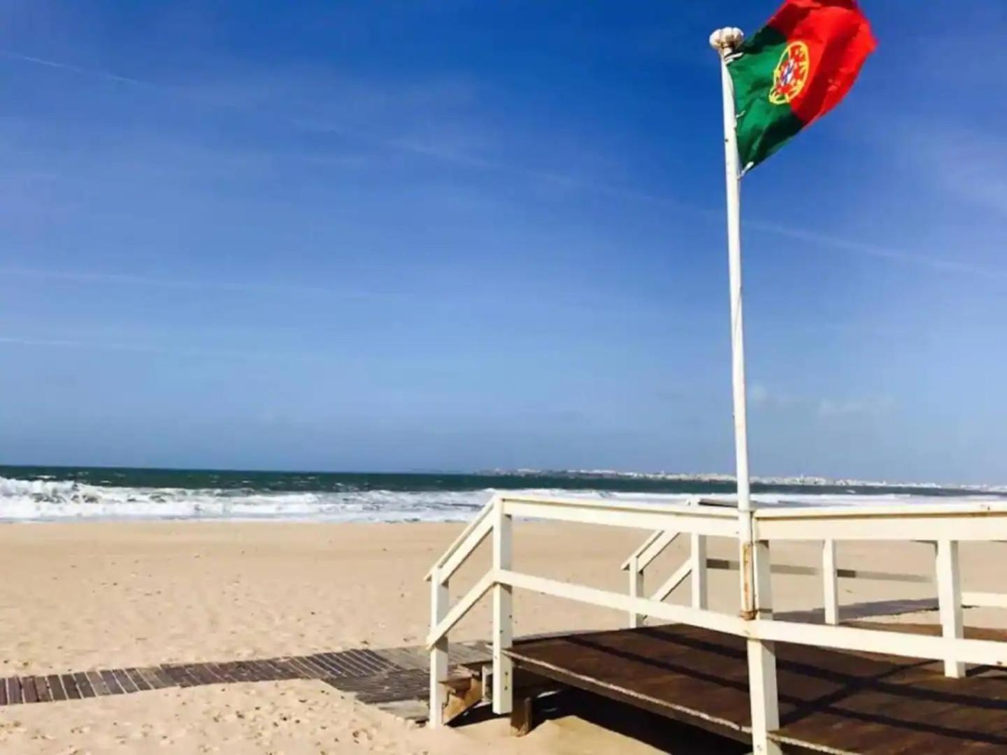 Lovely & New Beach Apartment Atouguia Da Baleia Exterior photo